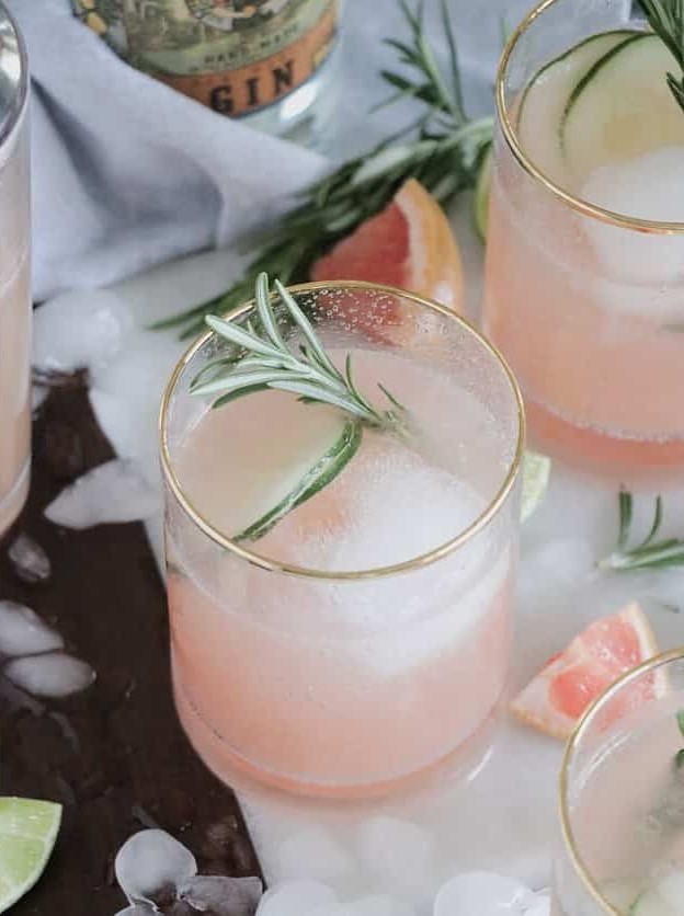 Grapefruit Sparkler with a Twist