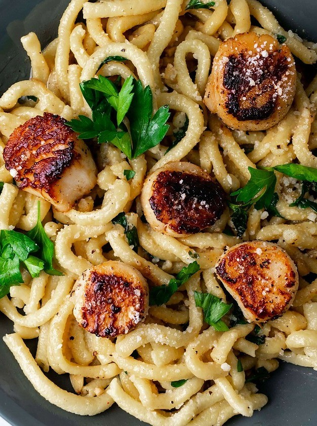 Scallops in Lemon White Wine Bucatini Pasta