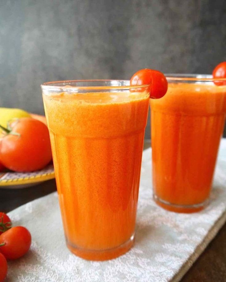 Simple Carrot Juice with Ginger Zest