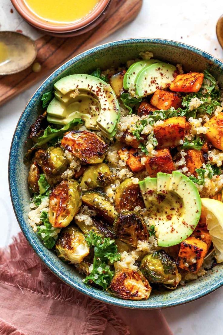 Satisfying Greek Chicken Quinoa Bowls