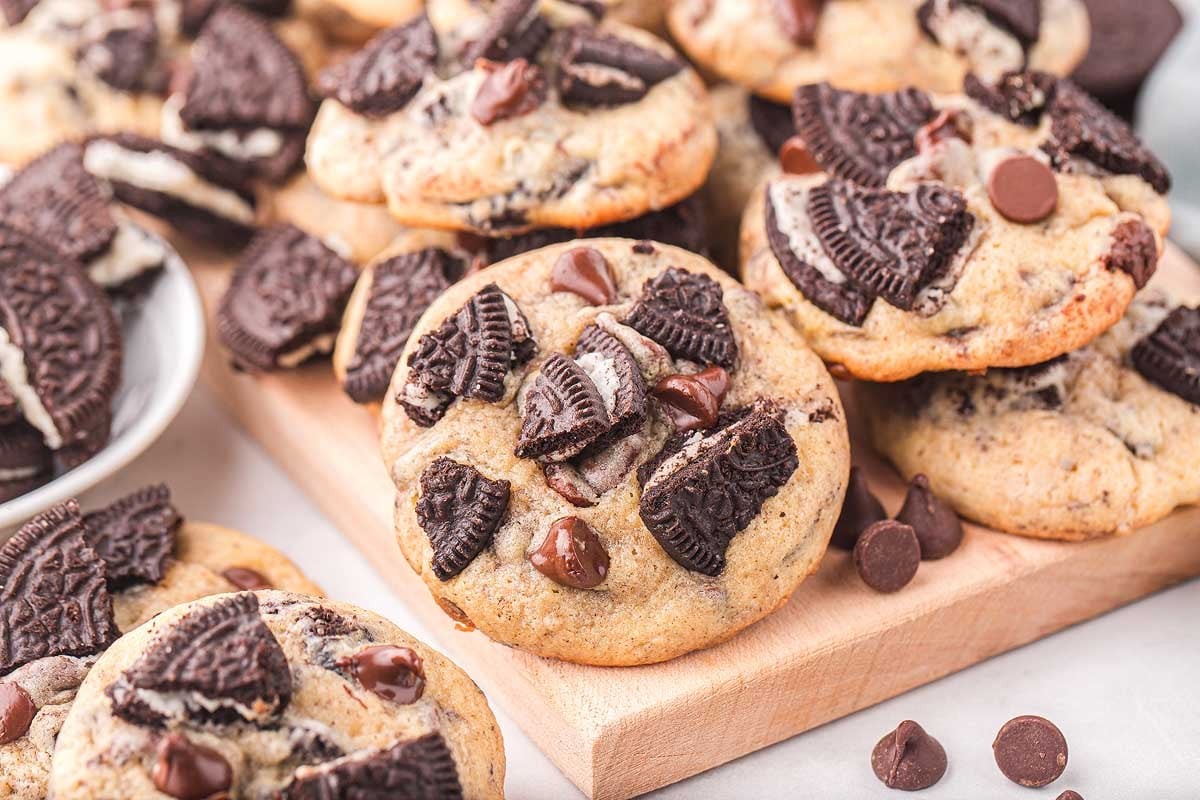 Decadent Oreo Stuffed Chocolate Treats