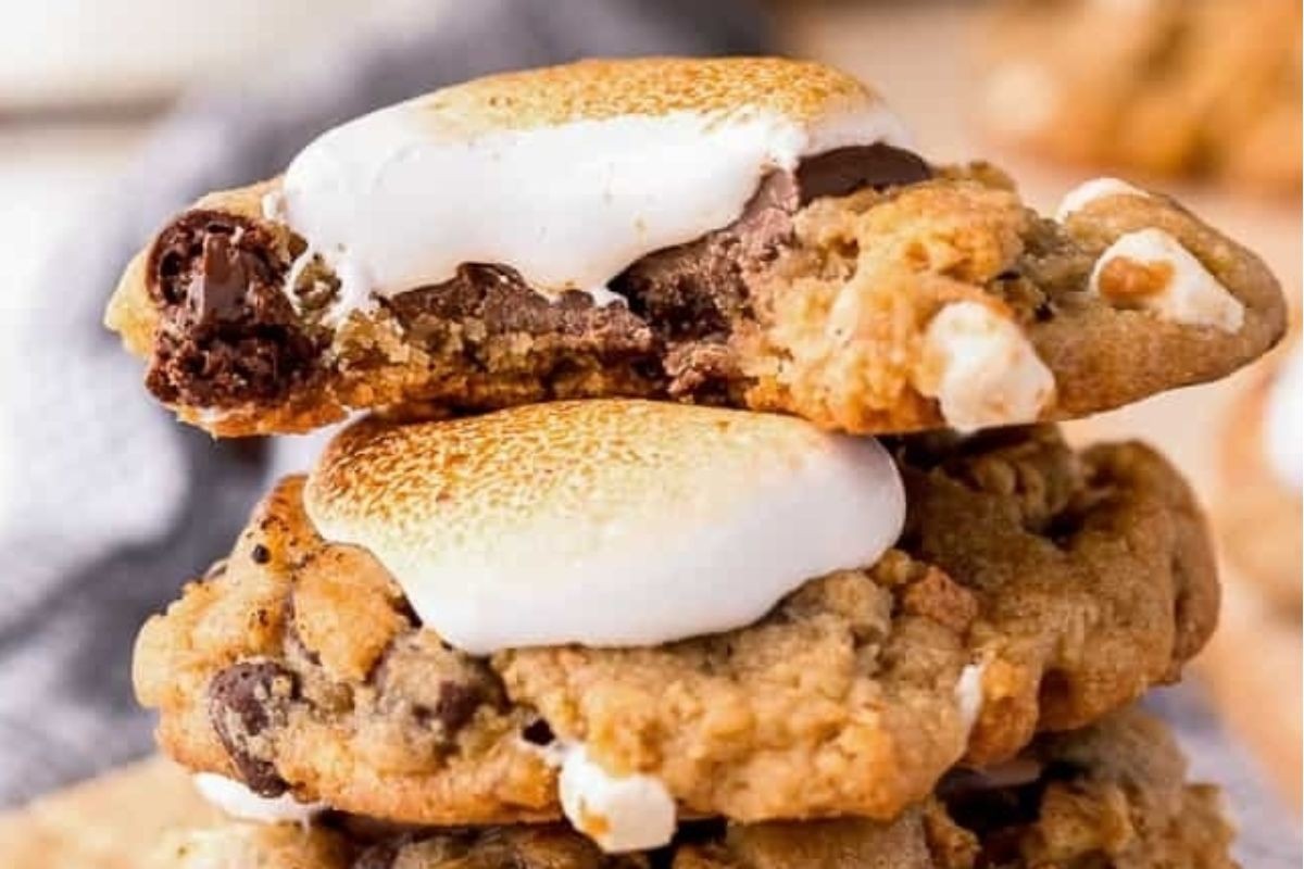 Marshmallow Chocolate Chip Cookie Bars