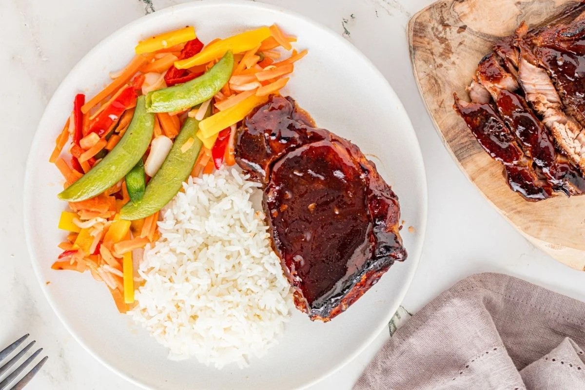 Slow Cooker Hoisin Glazed Pork Chops