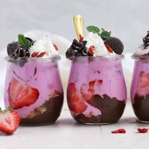 Goji Berry White Chocolate Treat in Three