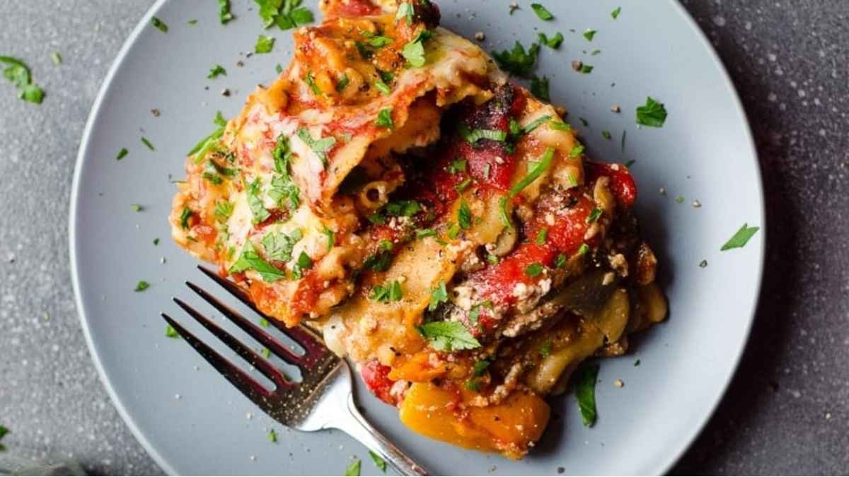 Easy Red Pepper Lasagna for the Slow Cooker