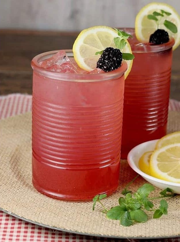 Fruity Wine Slushie for Festive Gatherings