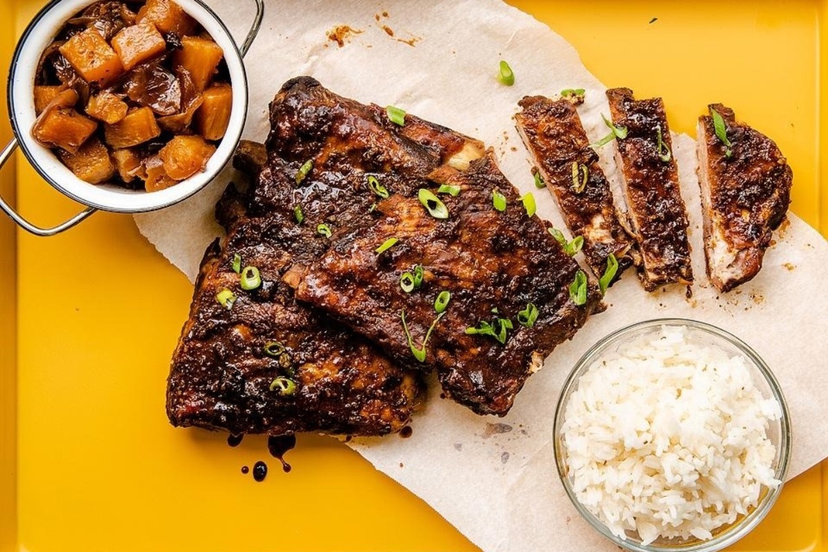 Easy Crock Pot Hawaiian Fall-Off-the-Bone Ribs
