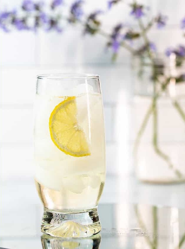 Summer in a Glass: Lillet Tonic Delight