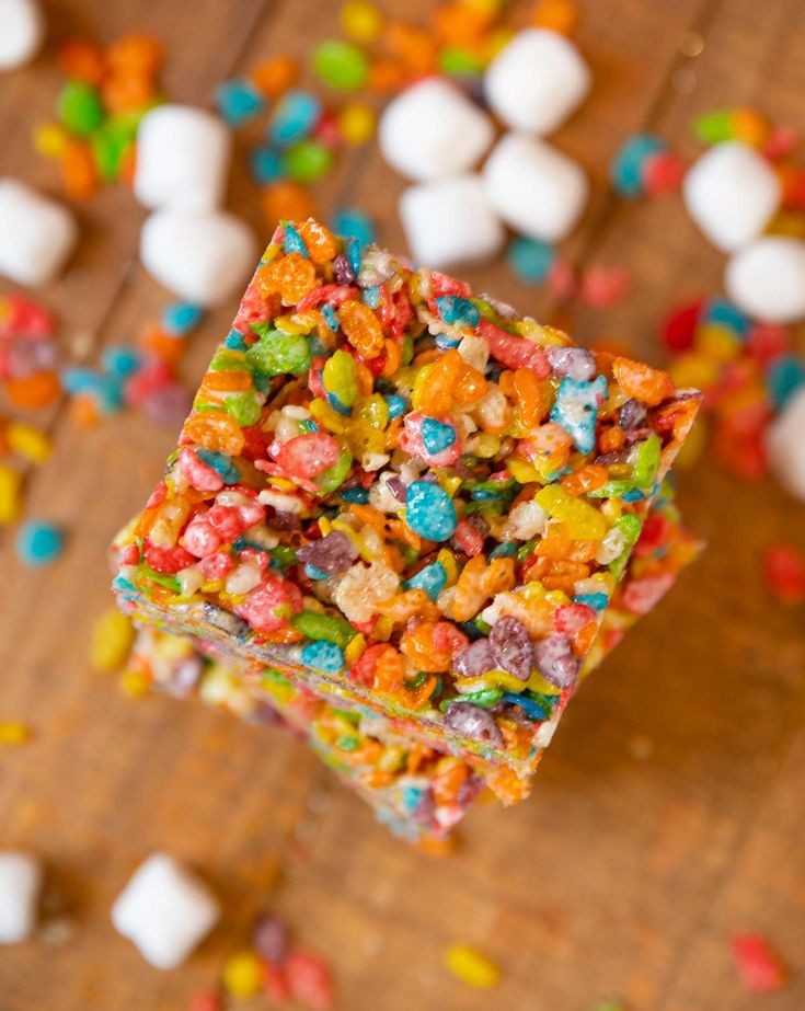 Rainbow Fruity Pebbles No-Bake Cheesecake Delight