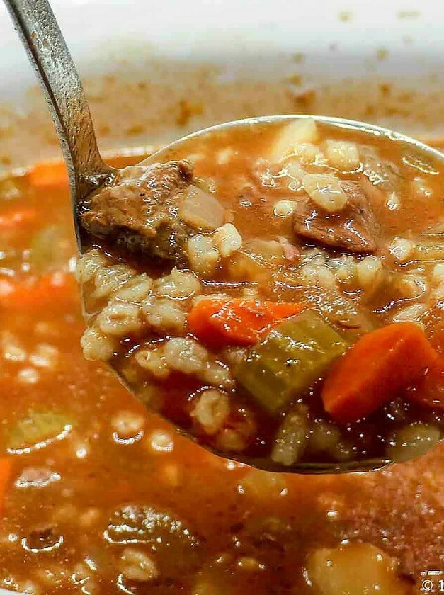 Hearty Beef Barley Crock Pot Soup
