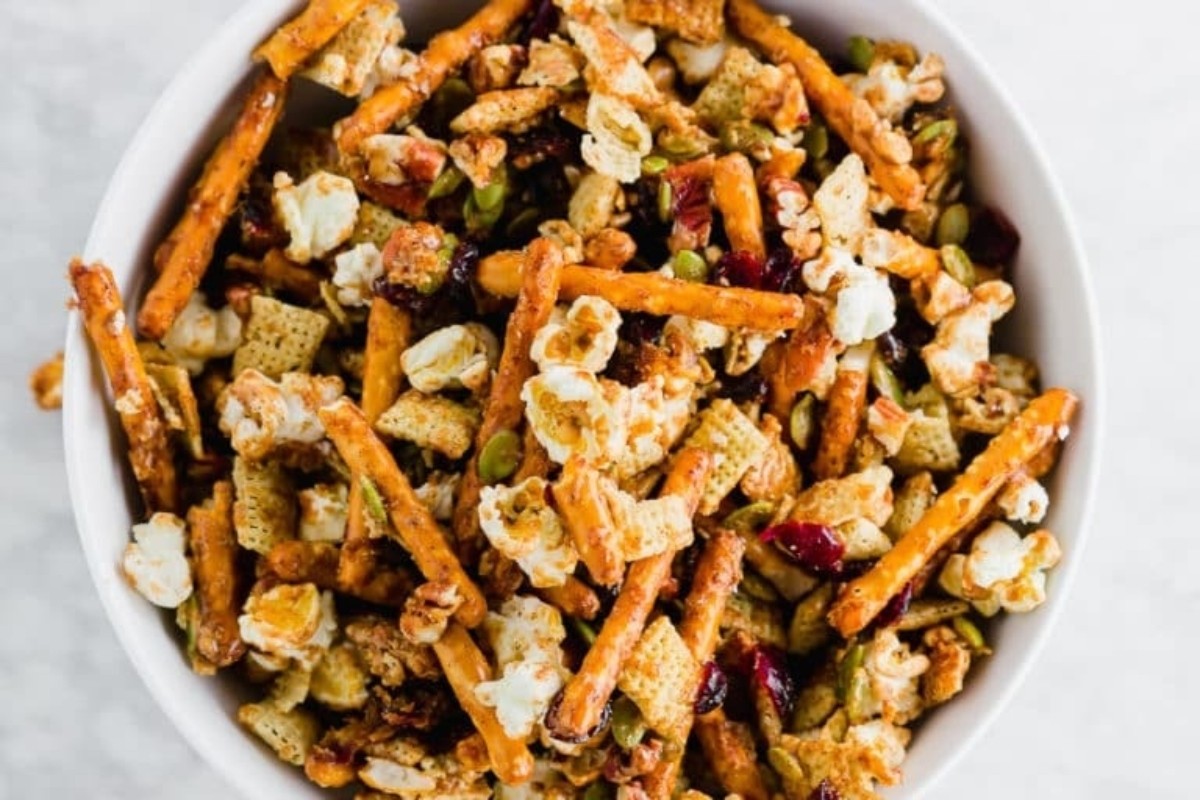 Spicy Maple Crunch Party Snack Mix
