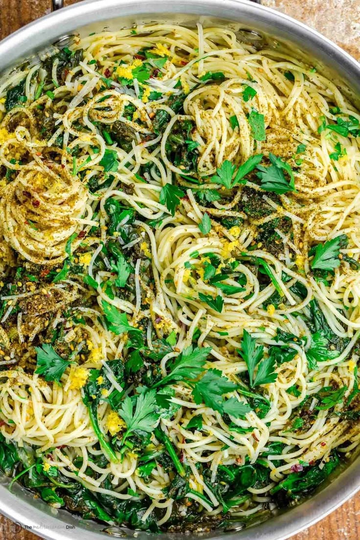 Walnut Pesto Spaghetti with Kale Twist