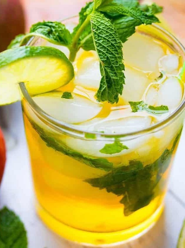 Peachy Keen Low-Calorie Mojito Bliss