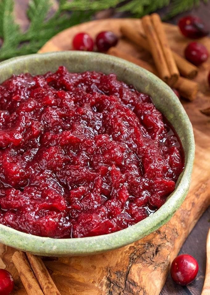 Easy Slow Cooker Cranberry Sauce Delight