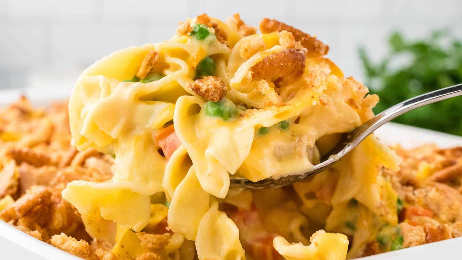 Easy Creamy Chicken Noodle Bake Recipe