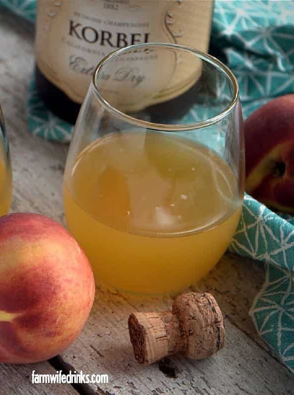 Sweet Peach Sparkler Cocktail Recipe