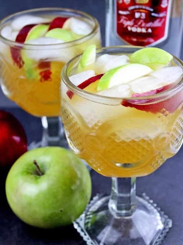 Autumn White Wine Spritzer Delight