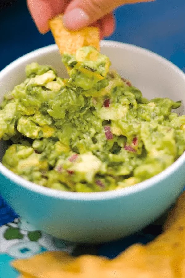 Avocado Delight with Crunchy Chips