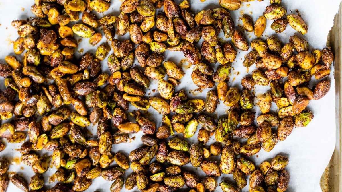 Sweet Chili Roasted Pistachio Snack