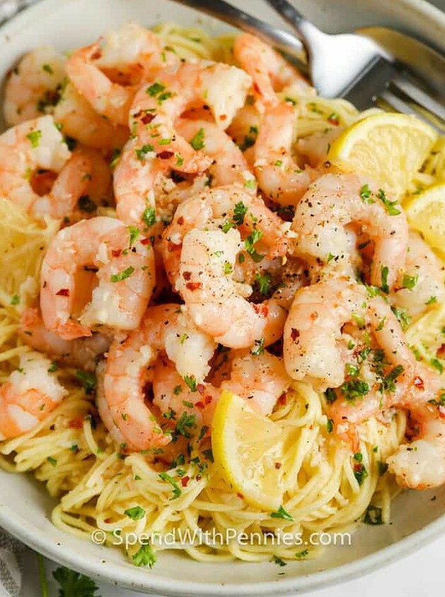Quick Garlic Shrimp in White Wine Sauce