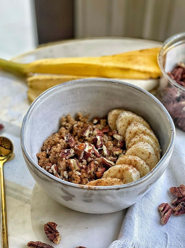 Sweet Quinoa Oatmeal Breakfast Bowl
