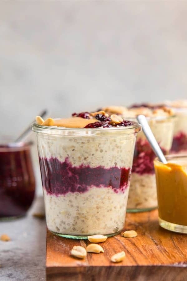 Easy Peanut Butter Jelly Oat Delight