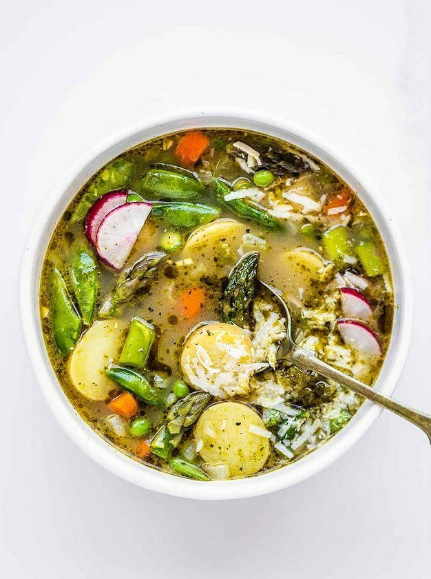 Spring Minestrone: Seasonal Vegetable Soup