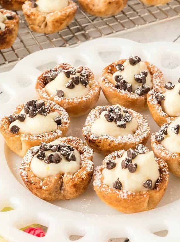 Citrusy Mini Cannoli Bites with Crunch