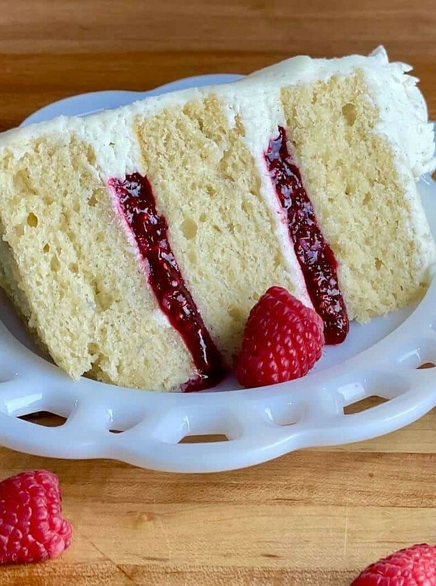 Vanilla Bean Cake with Fresh Raspberry Filling