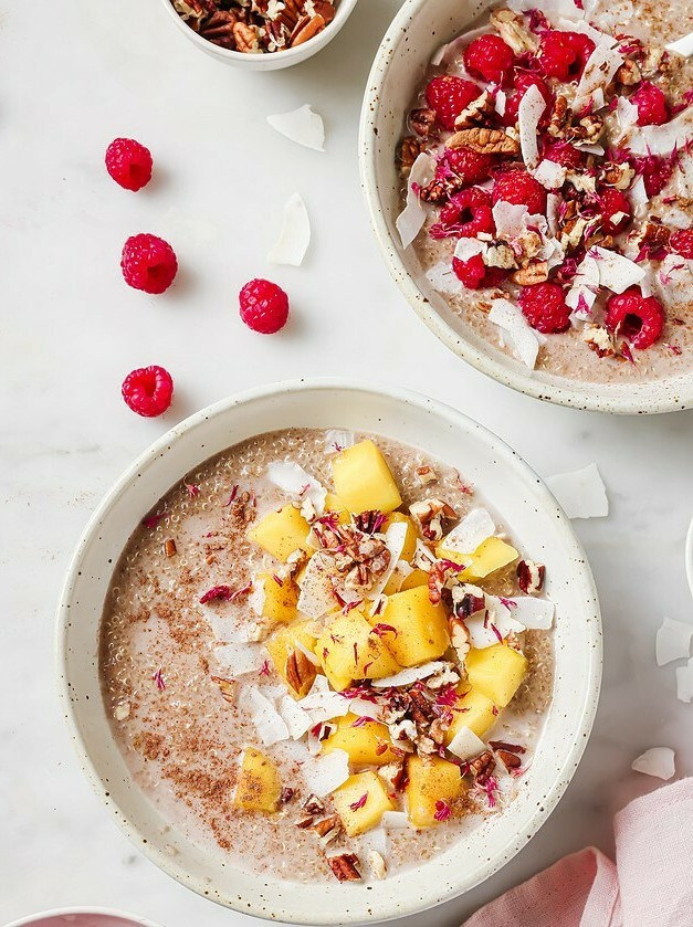 Coconut Quinoa Breakfast Bowl
