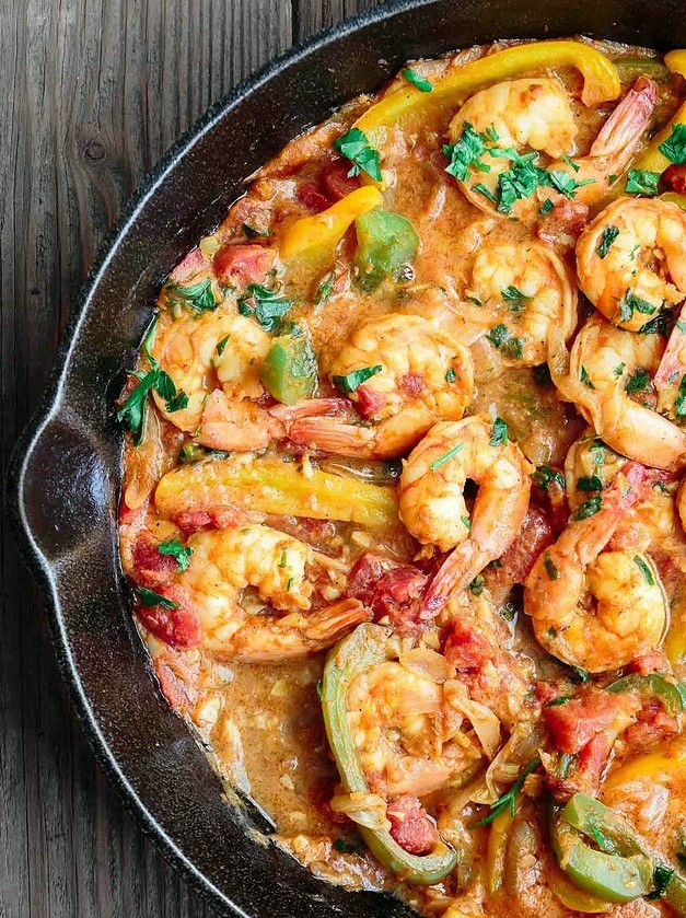 Spanish-Style Shrimp in Mediterranean Sauce