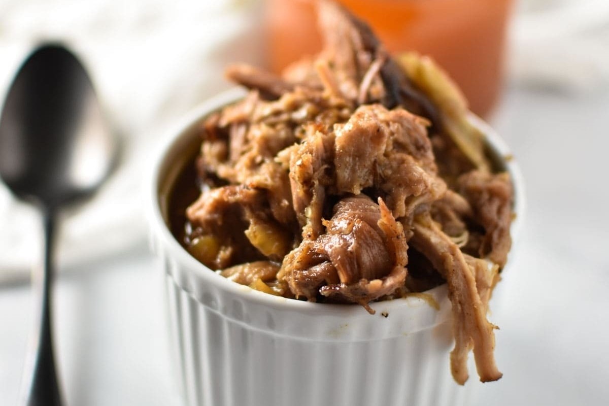 Easy Pulled Pork in a Slow Cooker