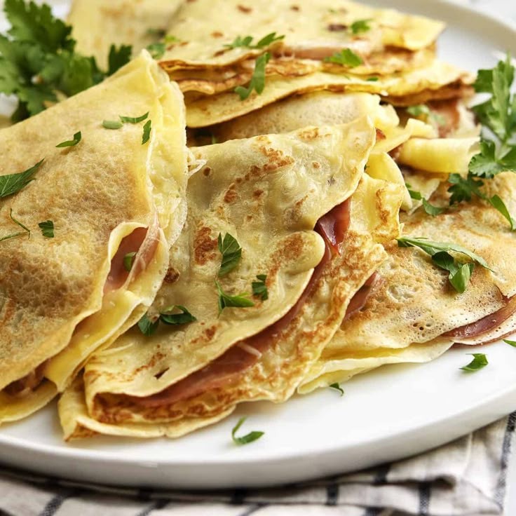 Cheesy Chicken Crepes: A Flavourful Delight