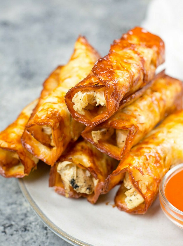 Low-Carb Buffalo Chicken Taquito Delights