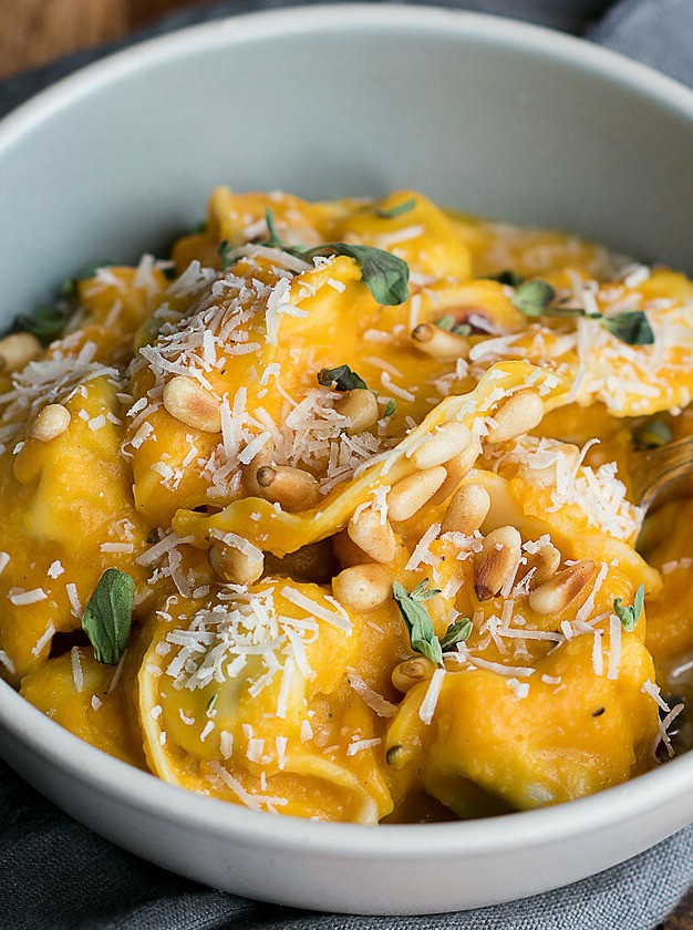Autumn Squash Pasta in Creamy Tortellini Style