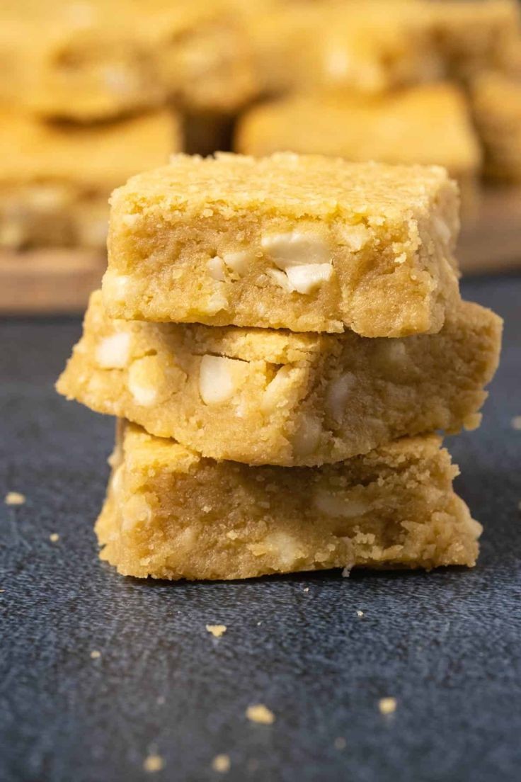 Creamy Macadamia Nut Twist on Classic Hummus