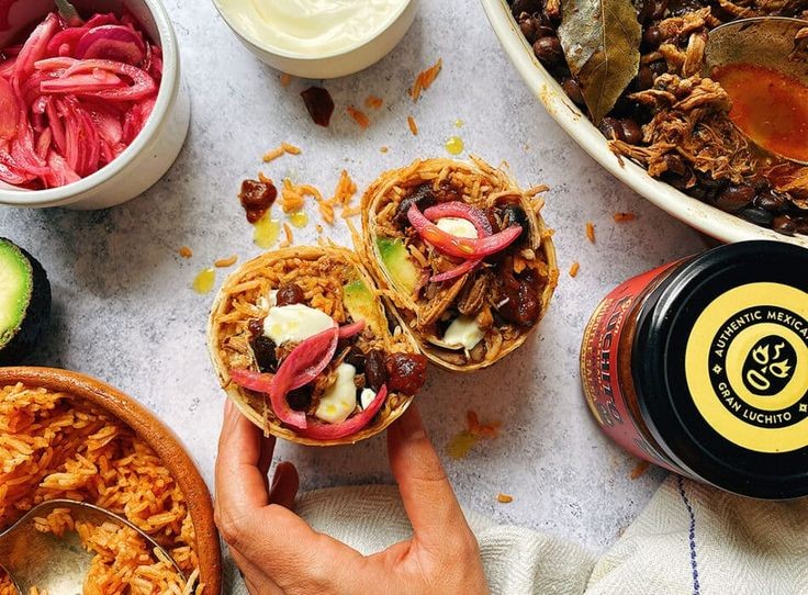 Slow Cooker Mexican Pulled Pork Perfection