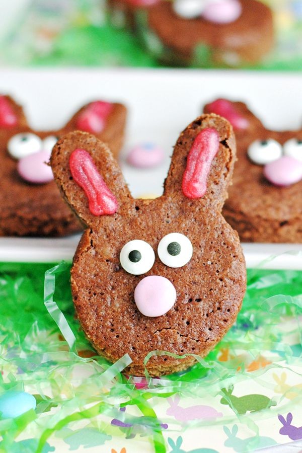 Mini-Egg Chocolate Brownie Delights