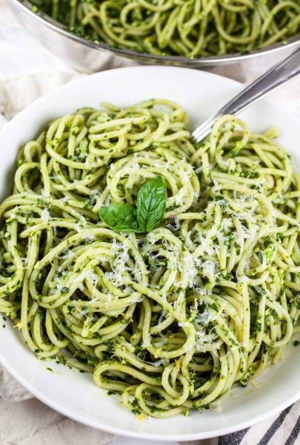 Lemony Spinach Pesto Pasta Sauce