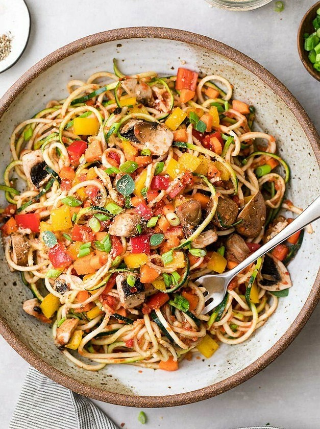 Raw Veggie Zucchini Noodle Pasta