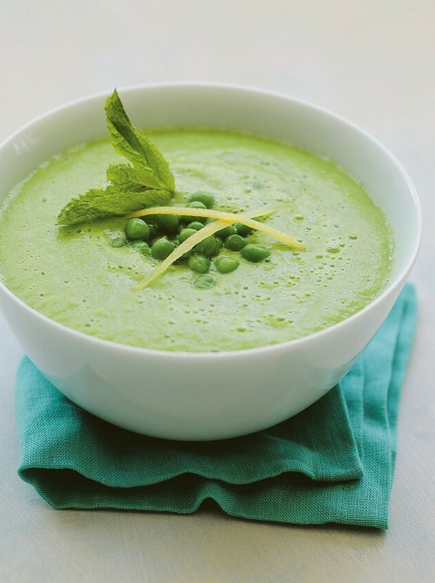 Vibrant Green Pea Soup with Minty Twist