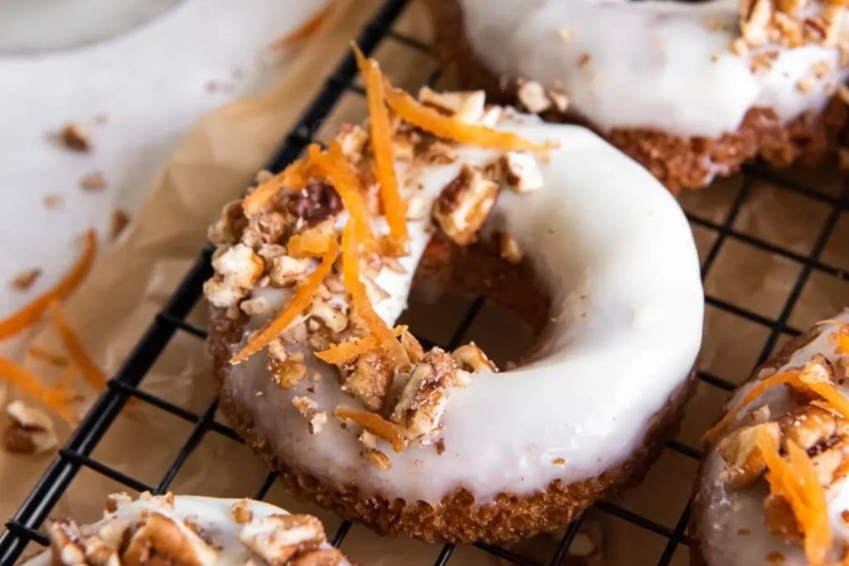 Quick Carrot Cake Donut Treats