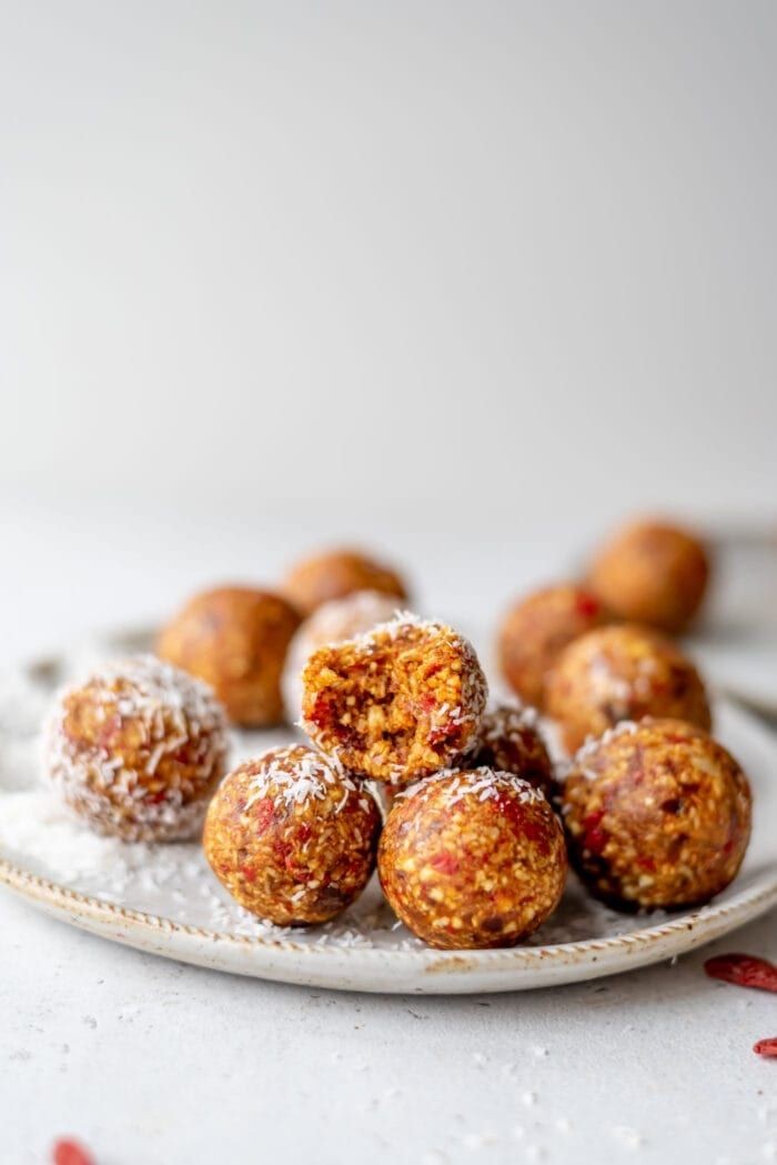 Vegan Goji Berry Vanilla Bliss