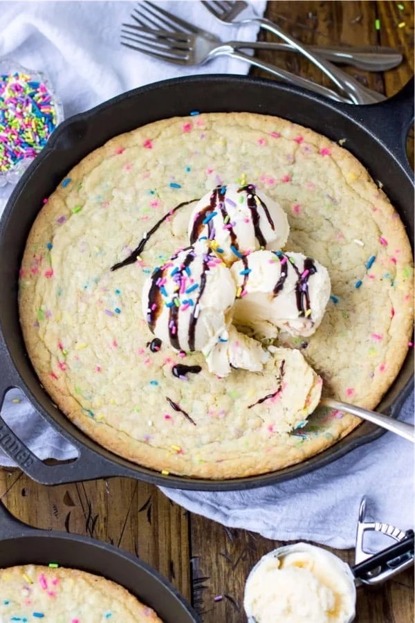 Skillet Funfetti Cookie Spectacle