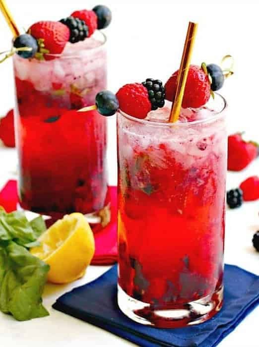 Sweet & Refreshing Summer Vodka Spritzer