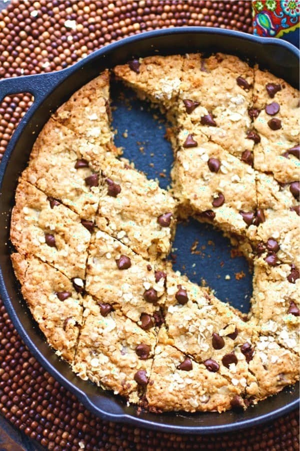 Simplified Skillet Chocolate Chip Oat Treat