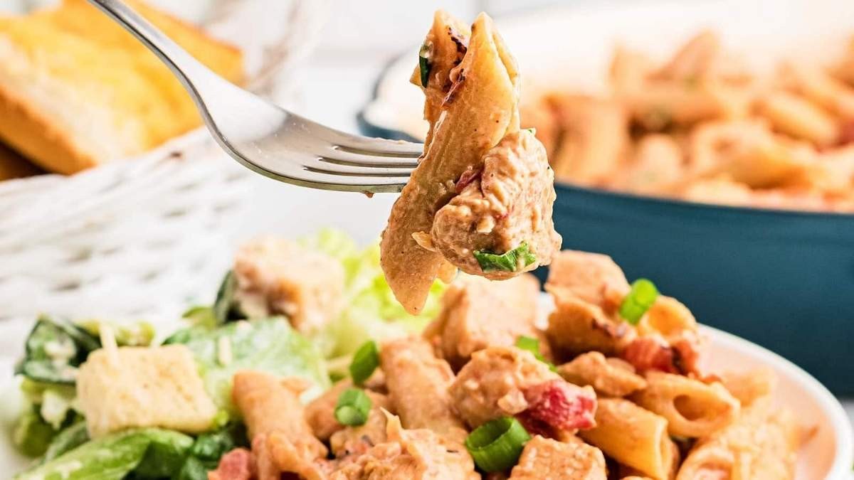 Spicy Cajun Chicken Pasta Delight