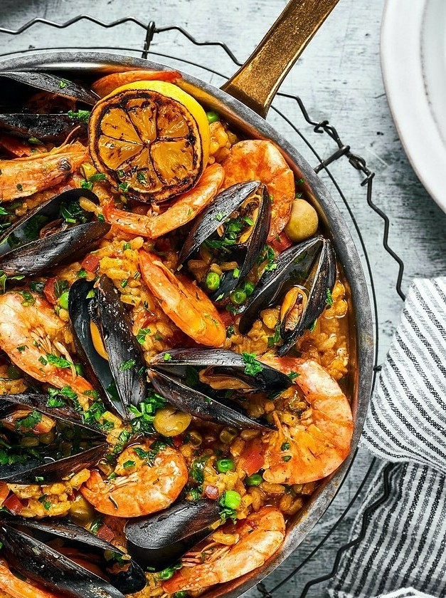 Quick and Easy Seafood Paella Delight