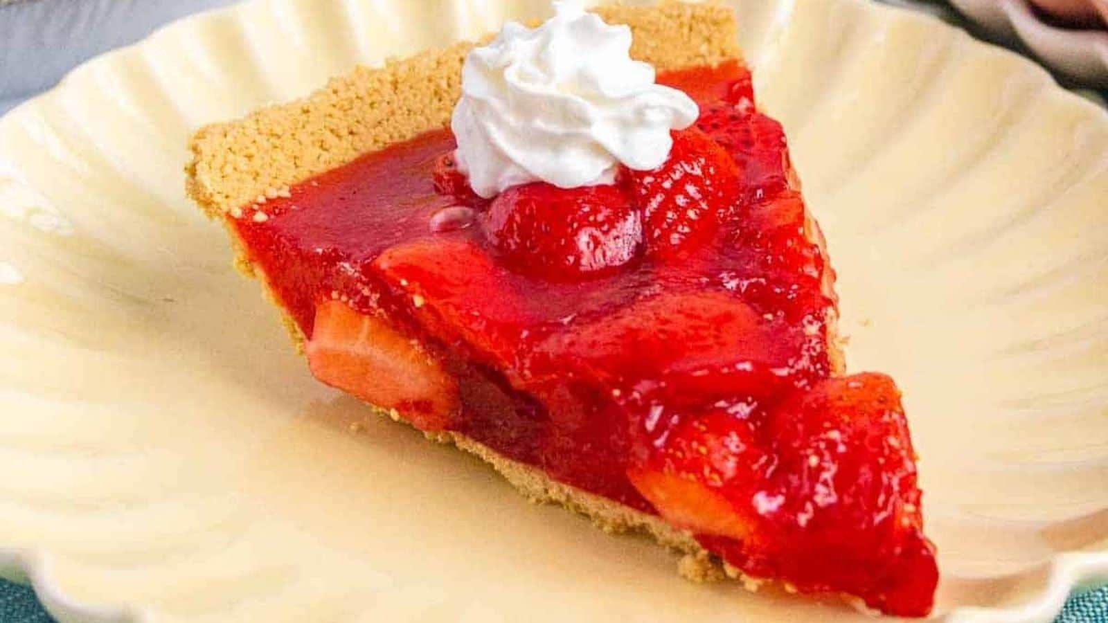 Retro No-Bake Strawberry Gelatin Delight