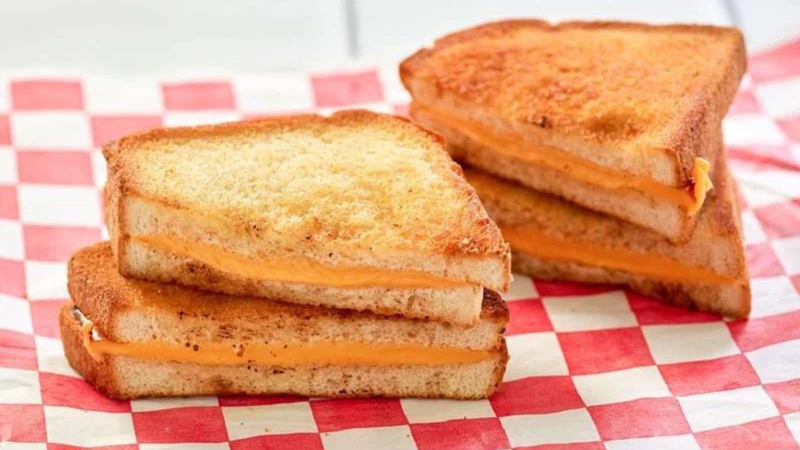 Air Fried Cheesy Delights in Minutes